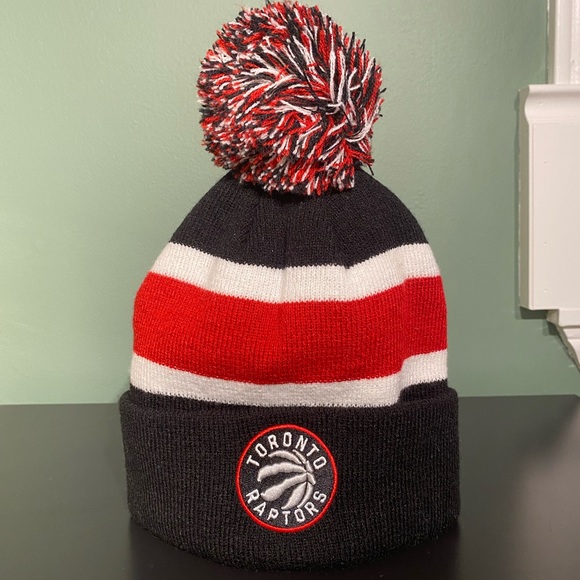 Raptors beanie, kids size - Picture 1 of 1